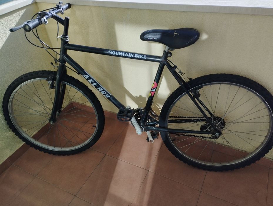 Bicicleta com roda de estrada 26