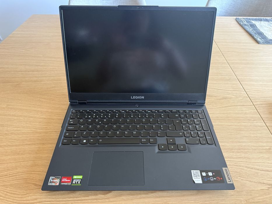 Portátil Gamer Lenovo Legion 5 15ACH6H — AMD Ryzen 5 5600H | RTX 3060 | 16GB RAM