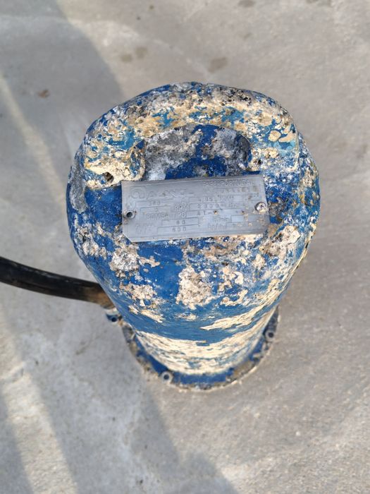 Vendo bomba submersível trifásico 3hp usado para rega