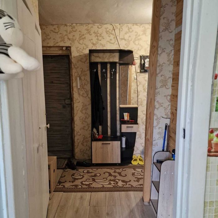 продам 2к квартиру  ж-м Тополь-1