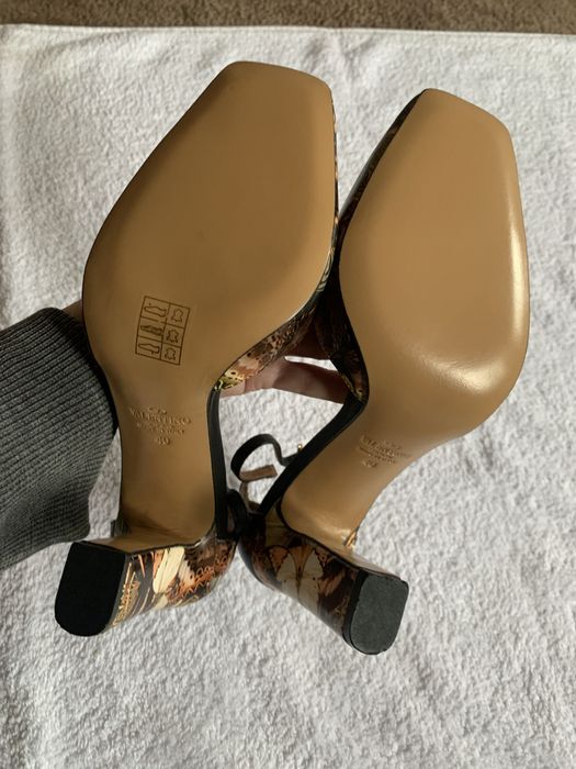 Продам туфли VALENTINO размер 40)2500 грн