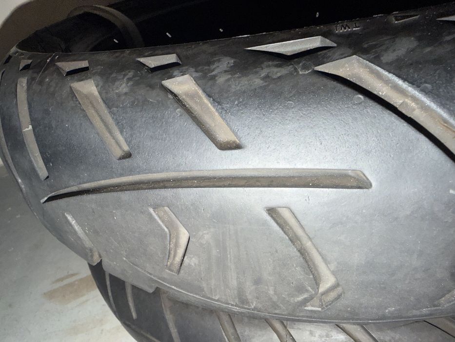 Pneus Metezeler next BMW Nine T ou similar