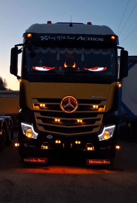 Лед дисплей с бегущими строками