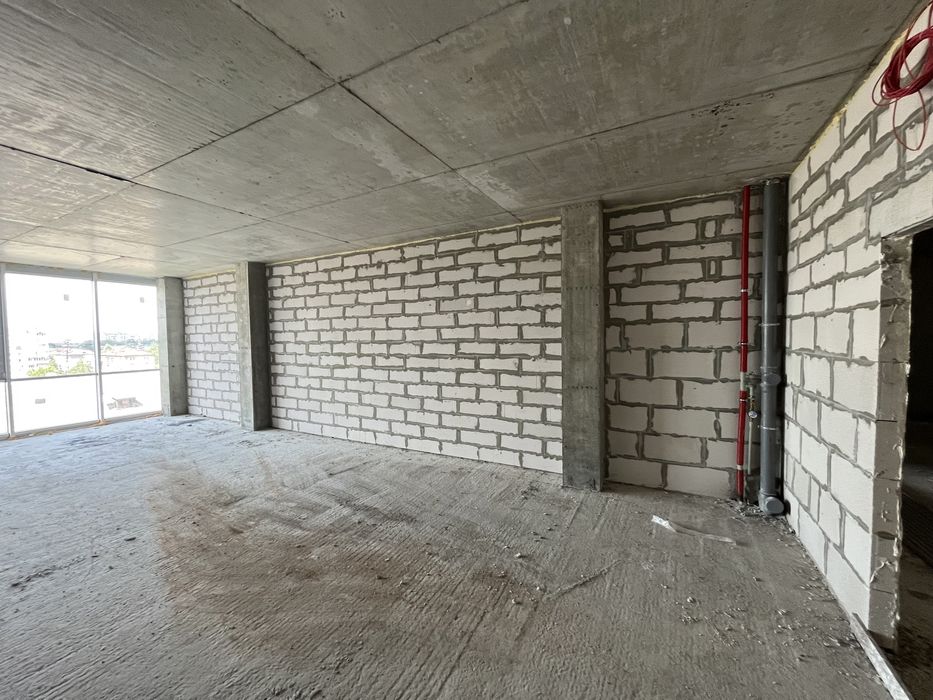 Продам комерційне приміщення під офіс в новому БЦ “Бізнес-Сіті”