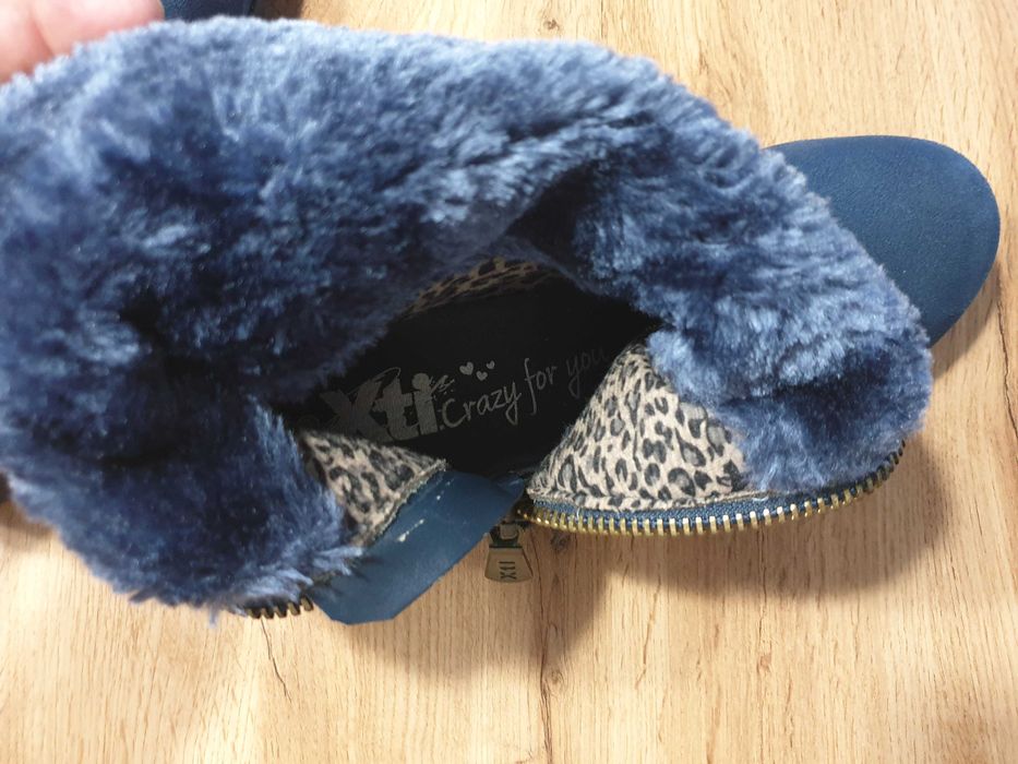 Ocieplane, granatowe botki, trapery, Xti, rozmiar 39