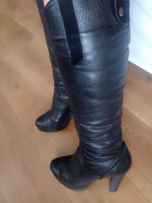 Теплі зимові чоботи