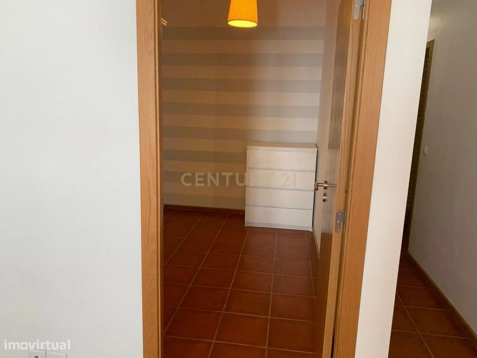 Moradia T2 Com Terraço Em Évora