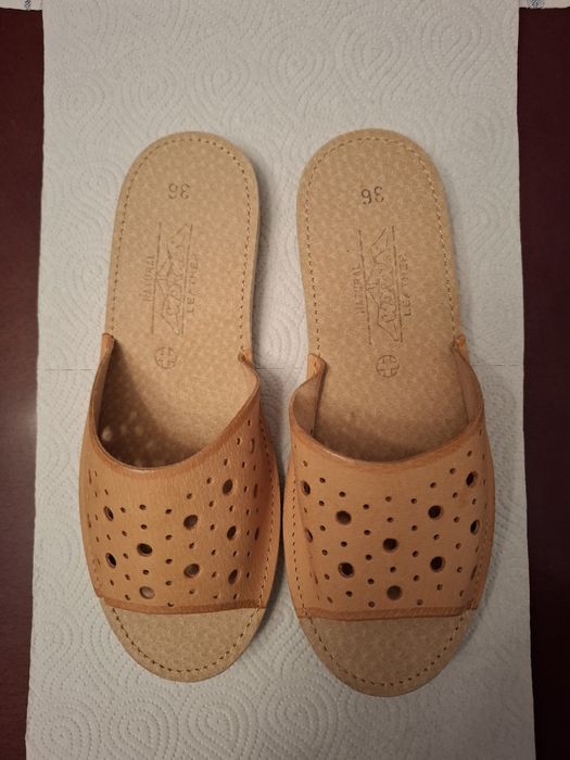 Kapcie góralskie ze skóry naturalnej