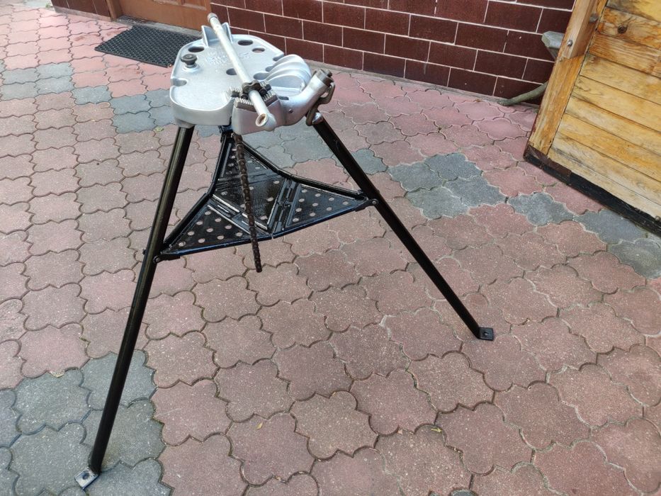 Stół stojak do rur trójnóg Ridgid giętarka imadło łańcuchowe spawanie