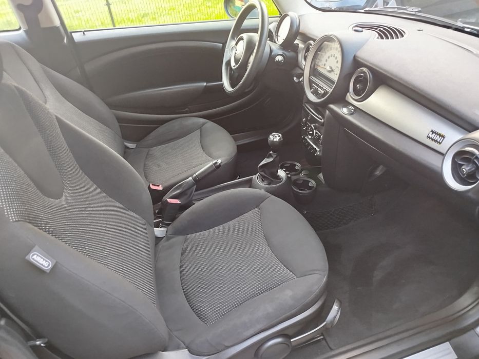 Mini One 1.6 benz 2013r
