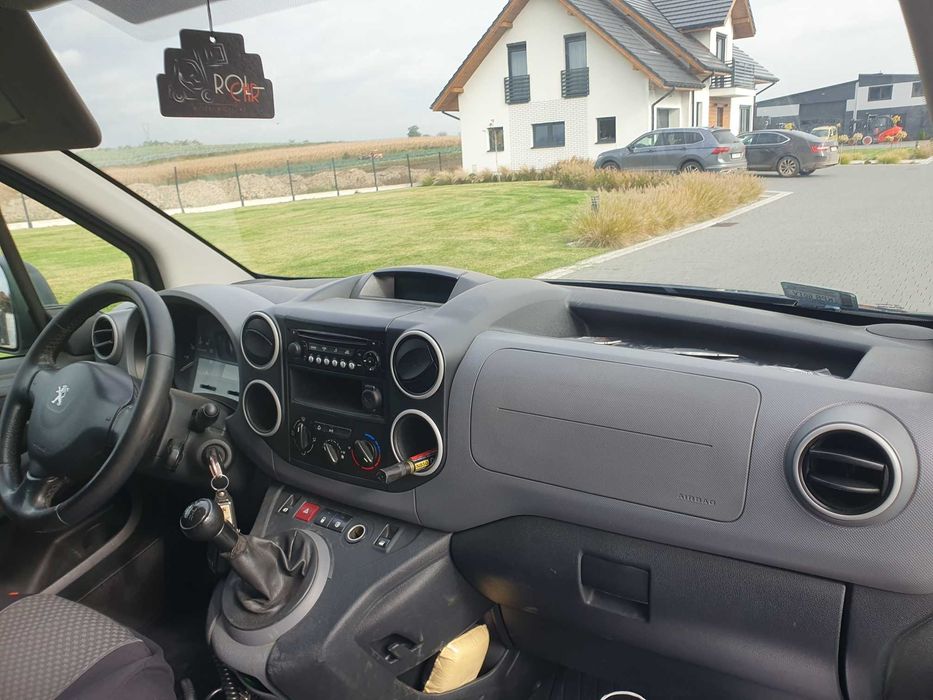Peugeot Partner L2 LONG ,90 KM Citroen Berlingo  , Doblo
