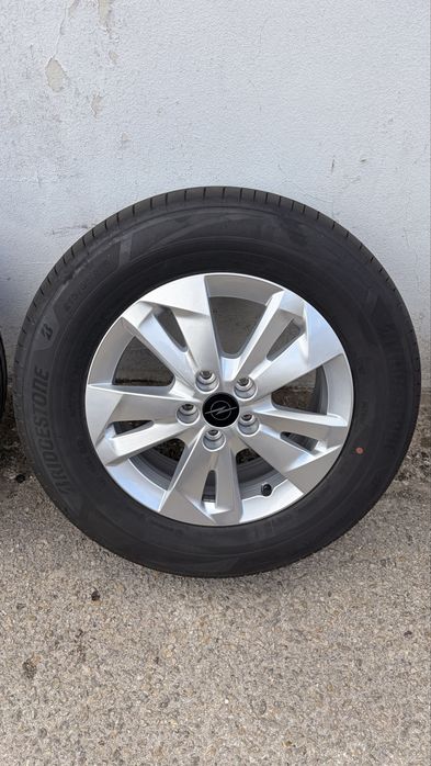 4 Jantes Originais Opel  16” + Pneus Bridgestone – Apenas 120 km