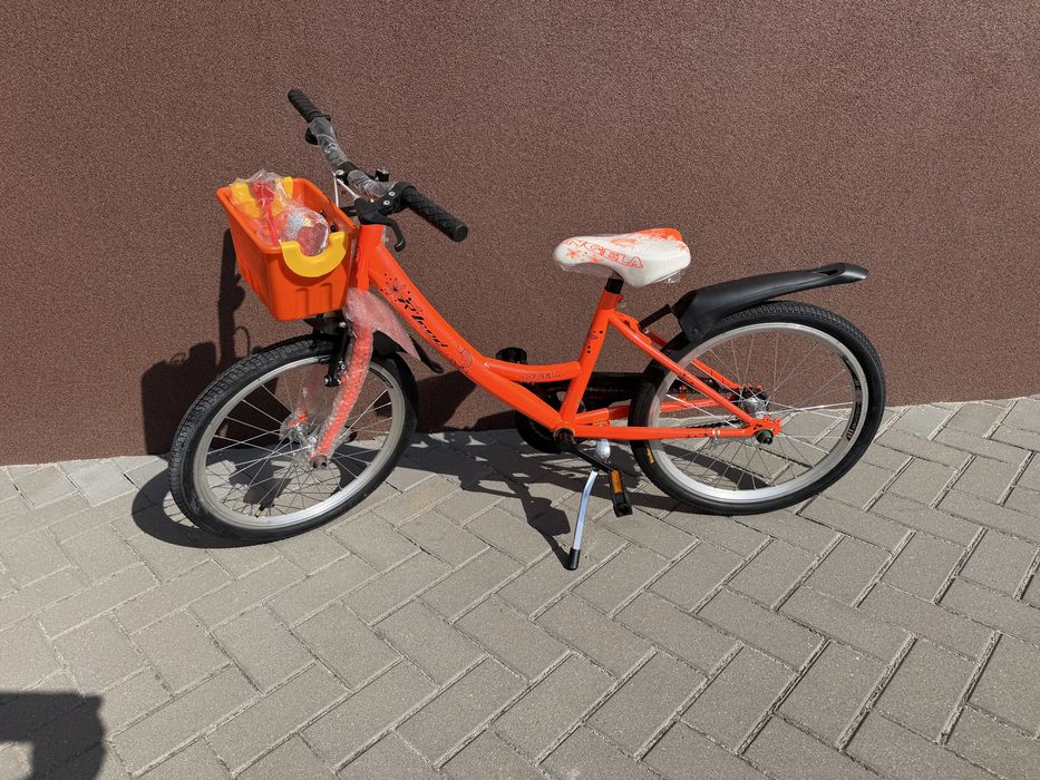 Rowery, rowery elektryczne, hulajnogi elektryczne.