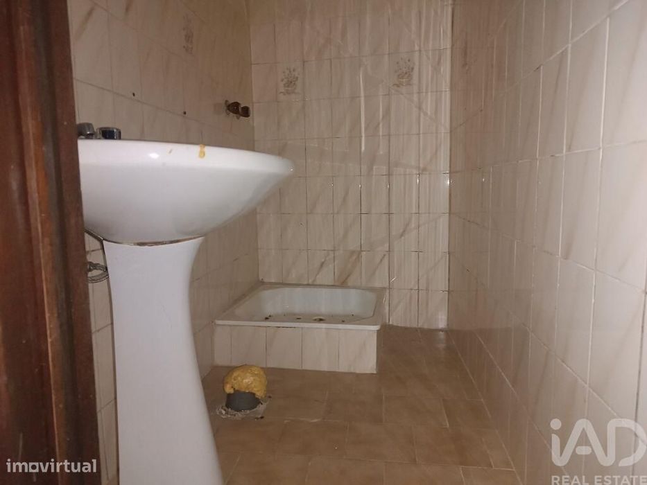 Moradia geminada T4 em Trancoso e Souto Maior de 108 m2