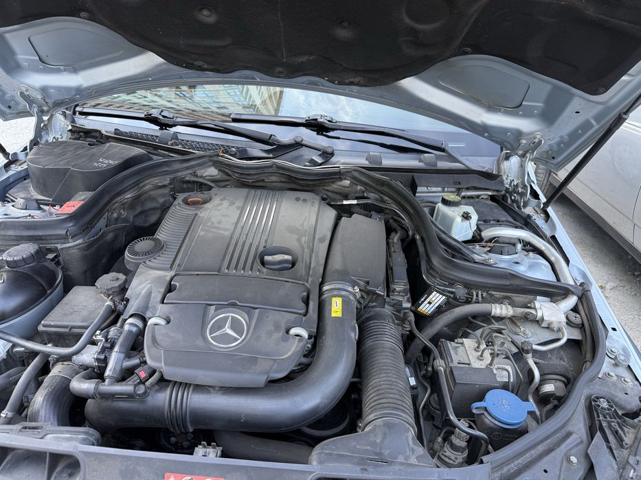 MERCEDES-BENZ C 250 2012 VIN WDDGF4HB6DA767383 фото оголошення 7 з 8