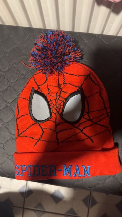 czapka spider-man