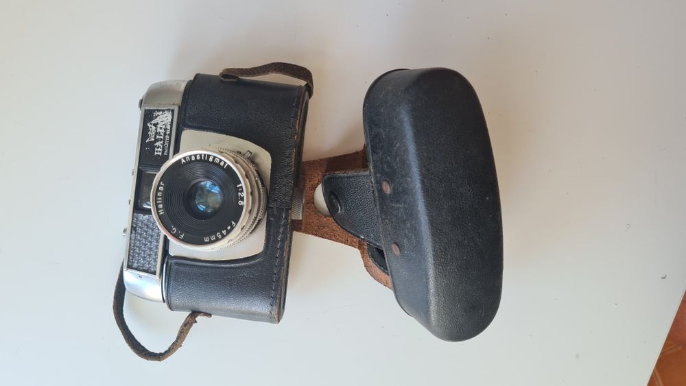 Maquina fotografica  vintage Halina paulette