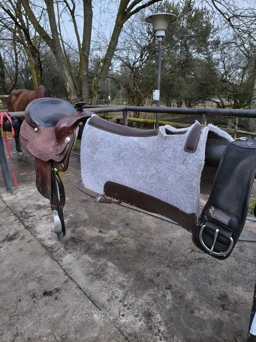 Siodło western Continental 160, popręg i pad