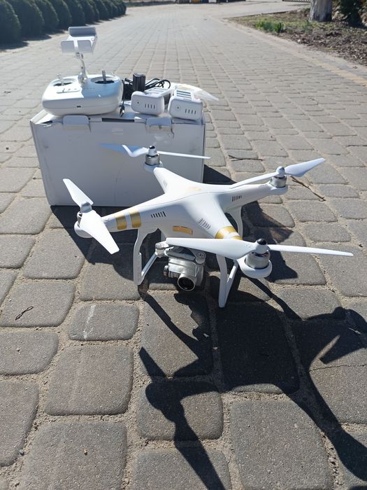 DJI Phantom 3 SE dron 4k