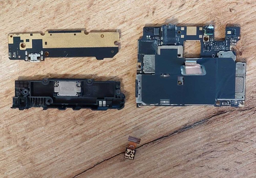 Xiaomi Redmi Note 3 на запчастини | Плата, камера, динамік
