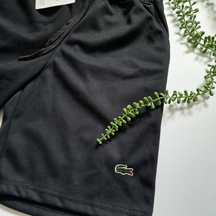 Чоловічі шорти Lacoste