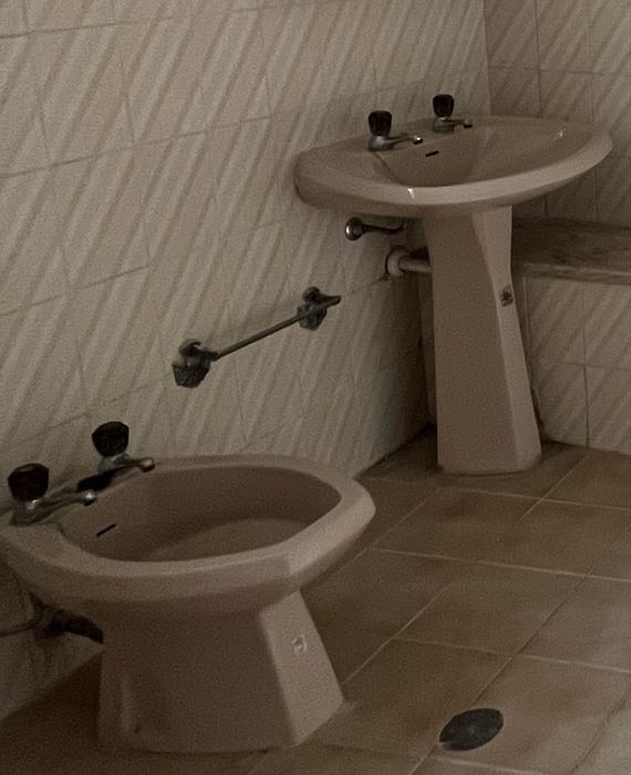 Loiças WC - Recheio de casa total-2