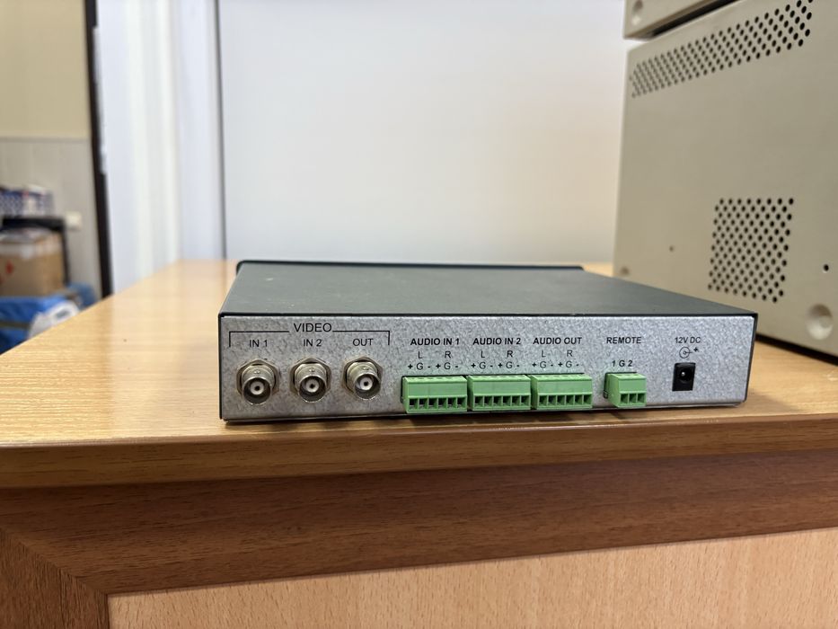 Kramer VS24-xl | Videotek VTM-150 | Harmonic ProView IRD 2900