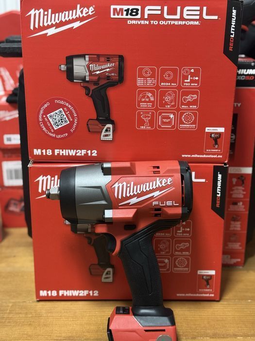 Гайковерт 1/2 Milwaukee M18 FHIW2F12, 2034Нм, (2967-20)
