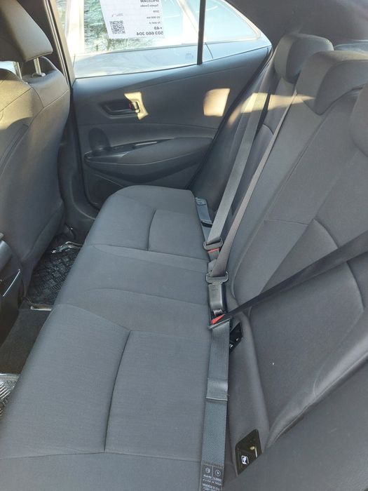 Toyota Corolla 1.8 hybrid rok 2019