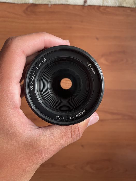 Canon 55-250mm 4 - 5.6 IS