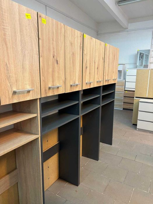 Wyprzedaż Mebli! Tanie Szafy, Biurka, Komody – Sprawdź