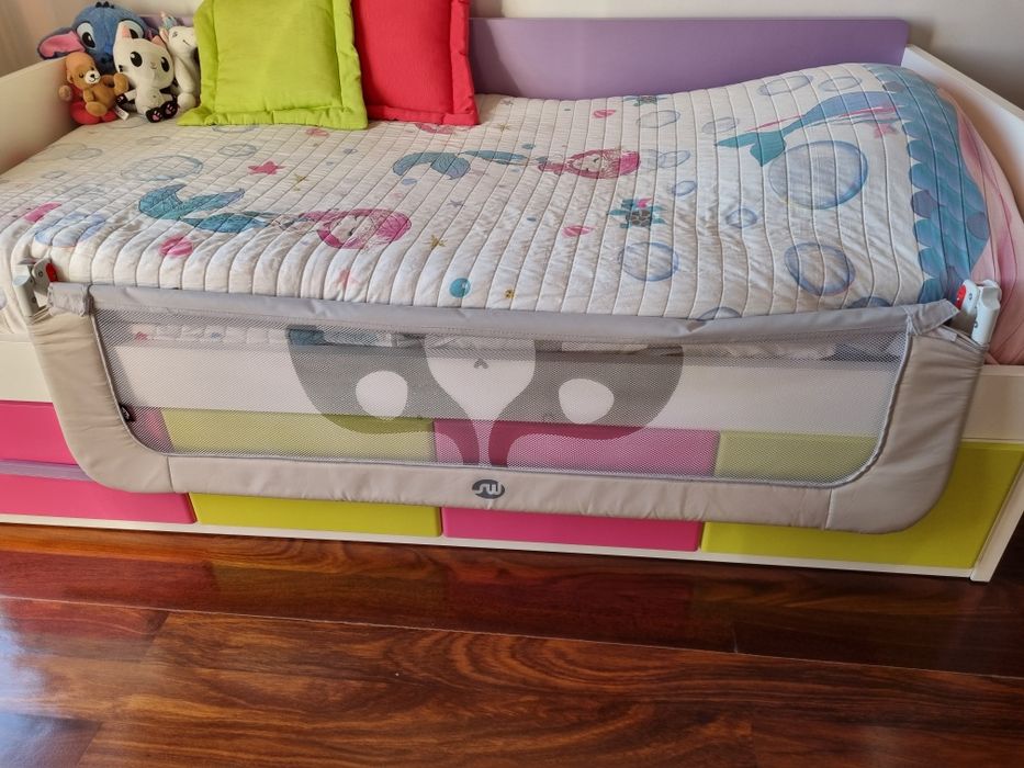 Grade de cama rebatível