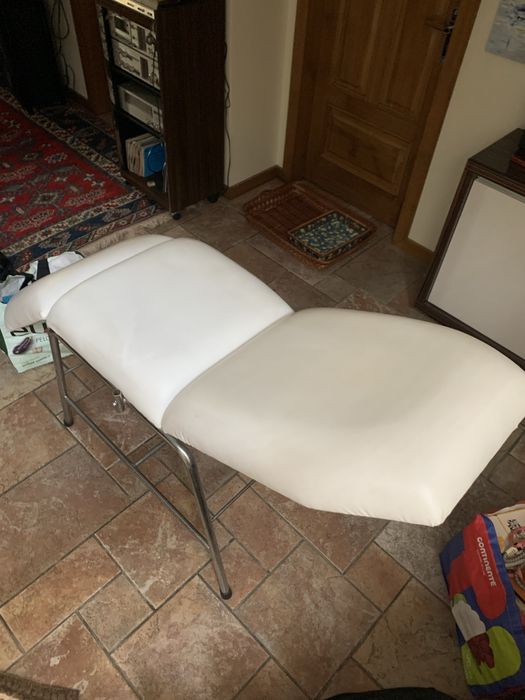 Marquesa Profissional Branca em Perfeito Estado - Ideal para Estética/Massagem