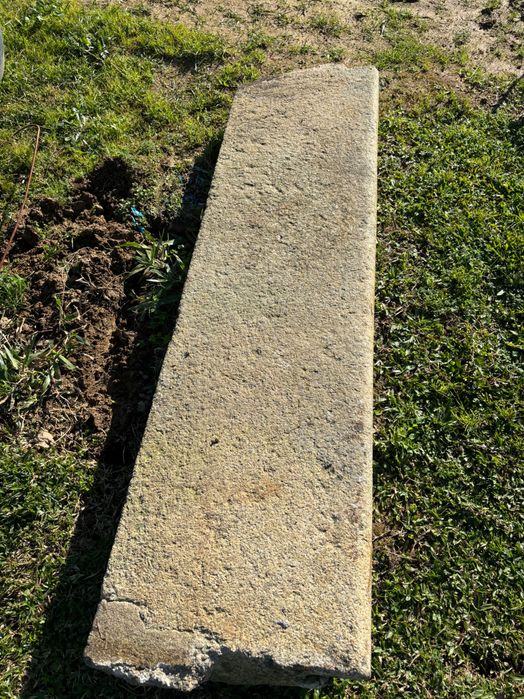 Pedra de tanque com pátina