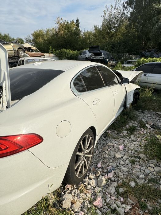 Jaguar XF 2012 3.0 После ДТП