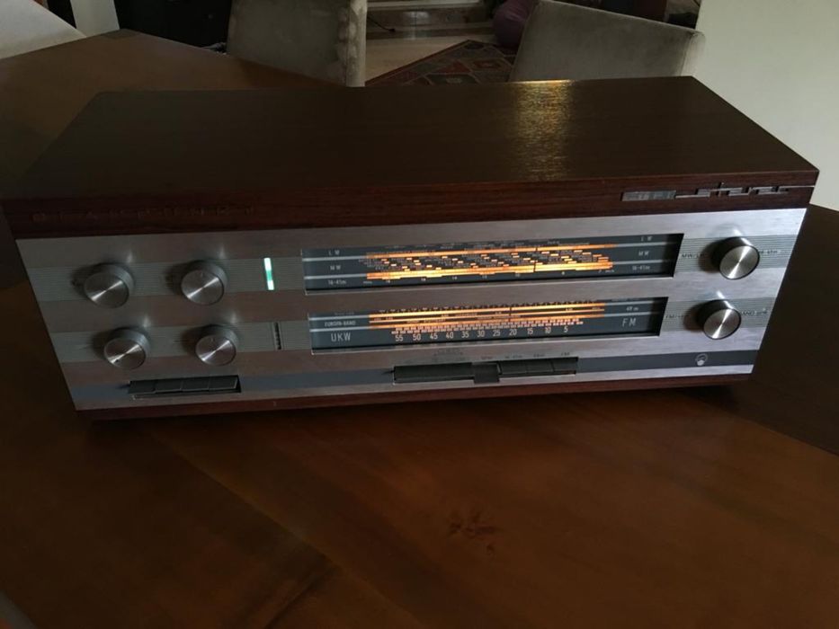 Radio antigo Blaupunkt Santiago finais anos 60 valvulas e transistores