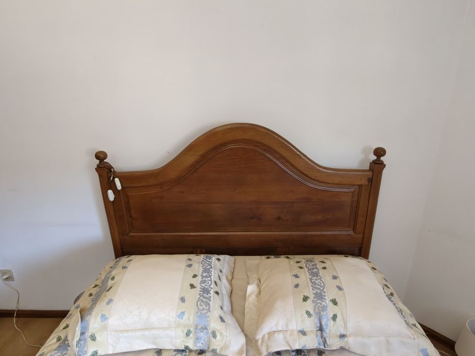 Cama de Casal com Colchão Molibel — Como Nova | 190x140 cm