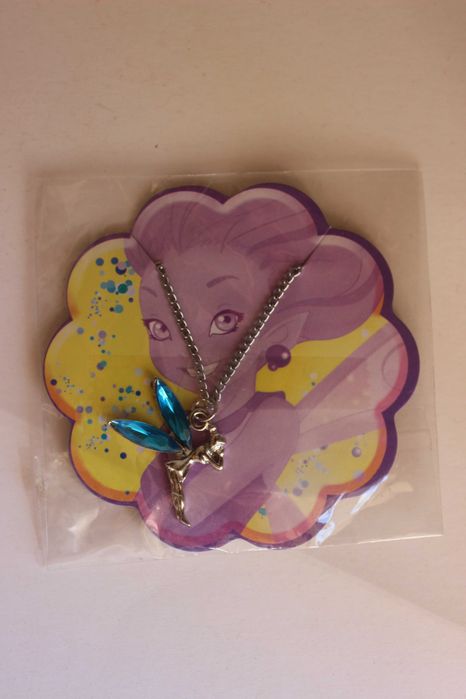 7 colares de fantasia, novos na embalagem