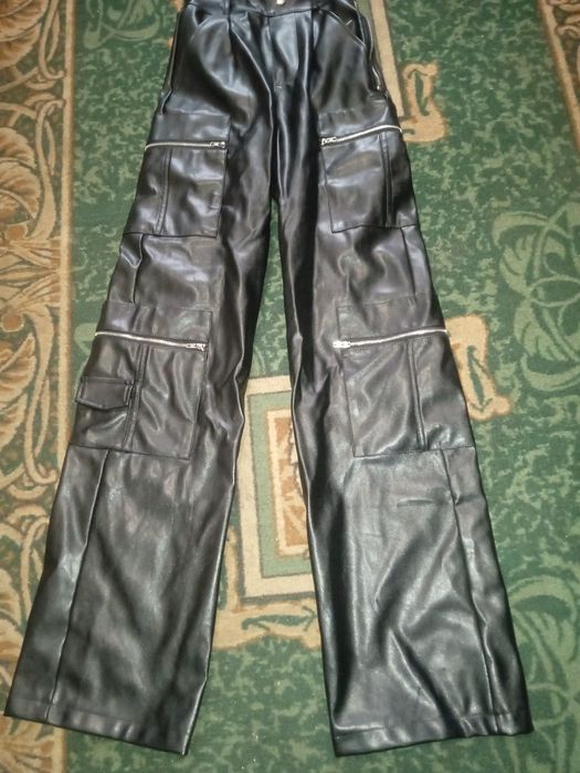 Комбинезон новый продам