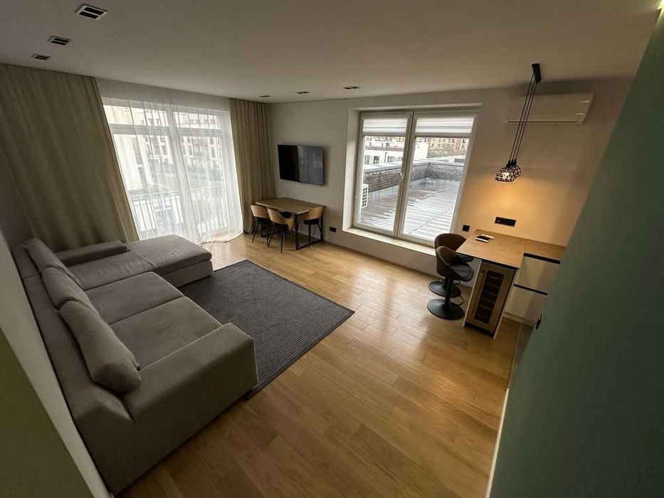 Оренда квартири з терасою кухня студіо 30 кв.м. Пасічна Віла Магнолія