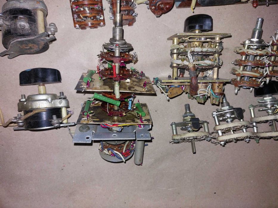 Переключатель галетный (галетник)