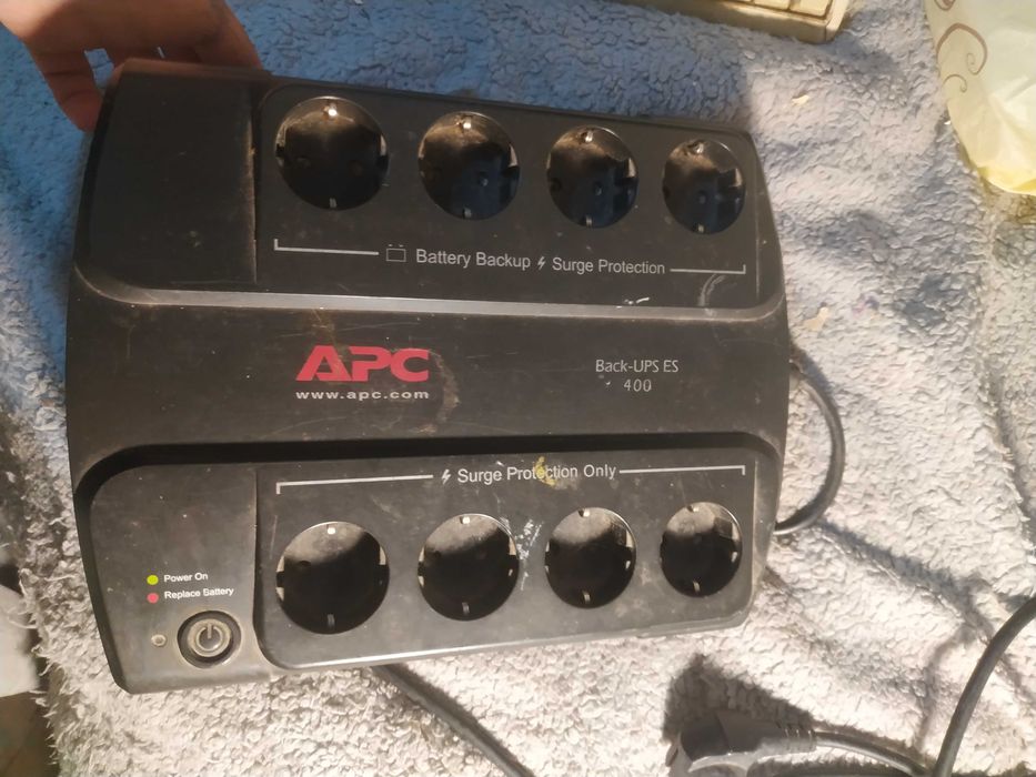 Бесперебойник apc back-ups es 400
