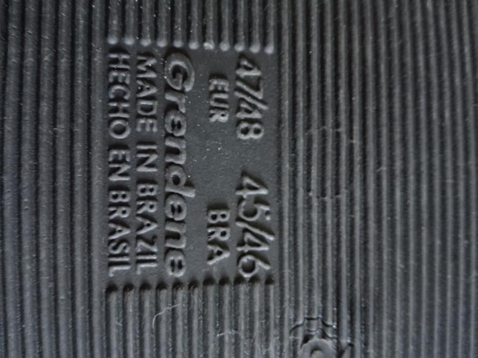 Havaianas 47/48 (Brasil 45/46)