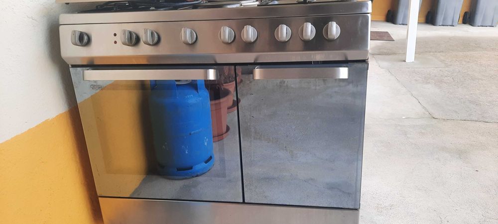 Fogão elétrico e a gás