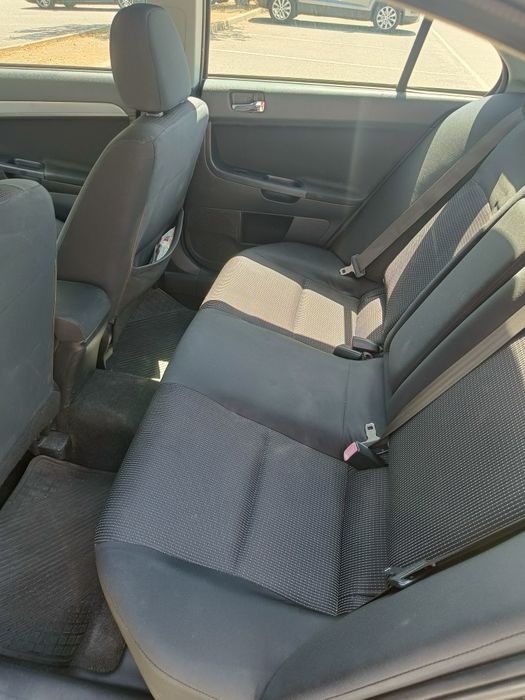 Mitsubishi Lancer — fotografia 6