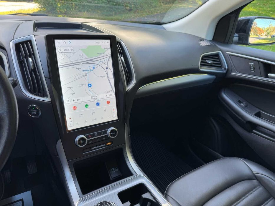 Ford Edge      2021