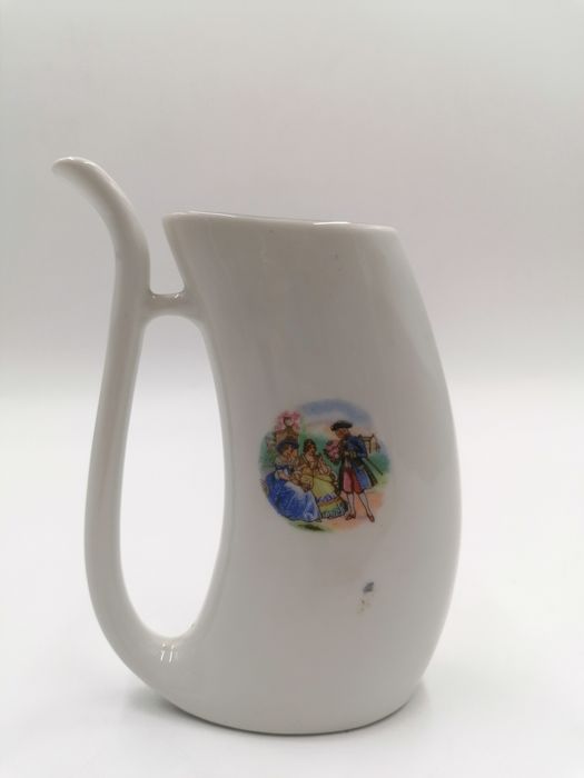 Piękna porcelanowa pijałka Ćmielów