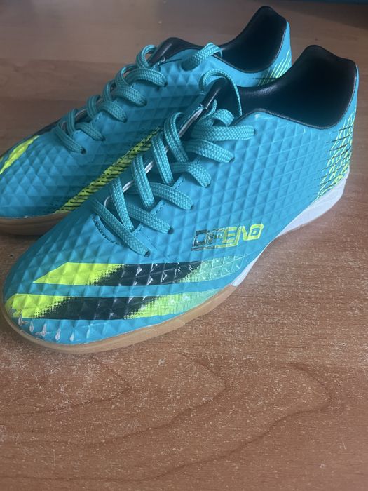 Футзальні дитячі кросівки