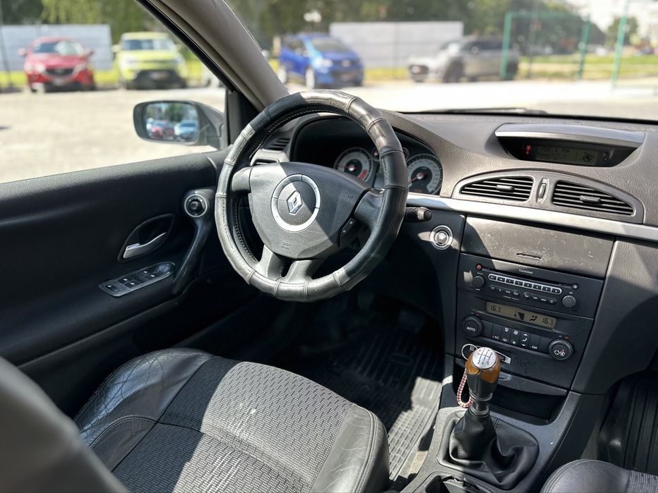 RENAULT LAGUNA 2005 року, 1.9 дизель, механіка, передній привід.