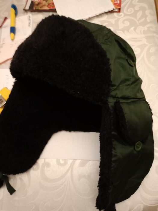 Czapka uszanka nieużywana.